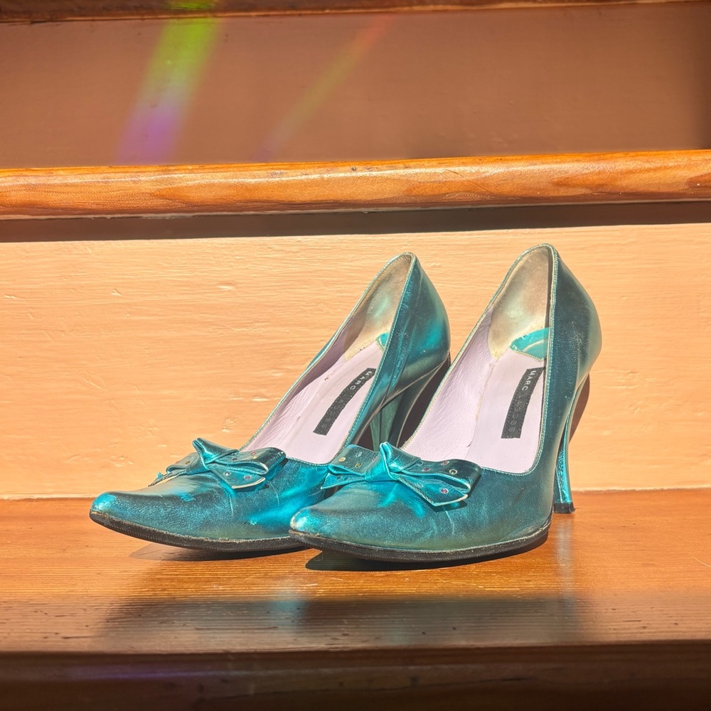 Marc Jacobs Metallic Teal Heels